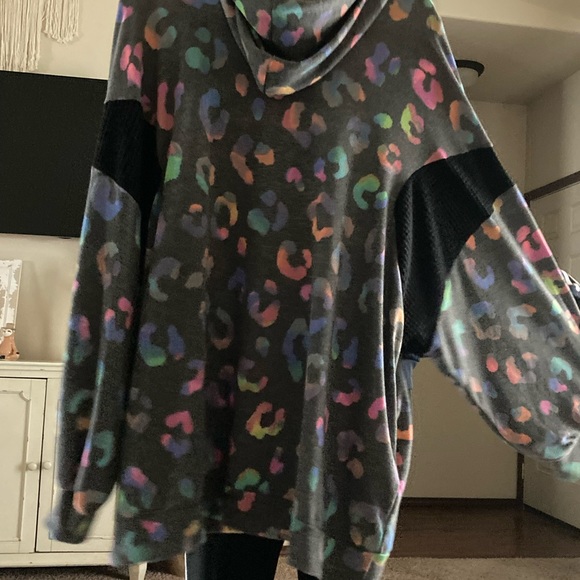 White Birch Athletic Pullover hoodie - Picture 3 of 6